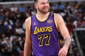 关于东契奇迎来二十赛季高光表现，西班牙队球迷沸腾！的信息真人娱乐