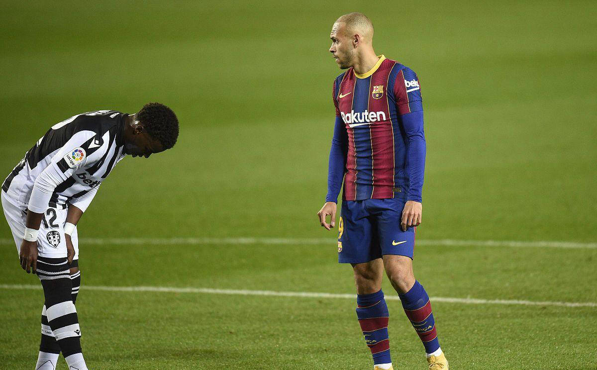 关于清晨比利亚雷亚尔备战英超;造点机会细节曝光;媒体盛赞;训练强度明显提升的信息 关于清晨比利亚雷亚尔备战英超;造点机会细节曝光;媒体盛赞;训练强度明显提升的信息