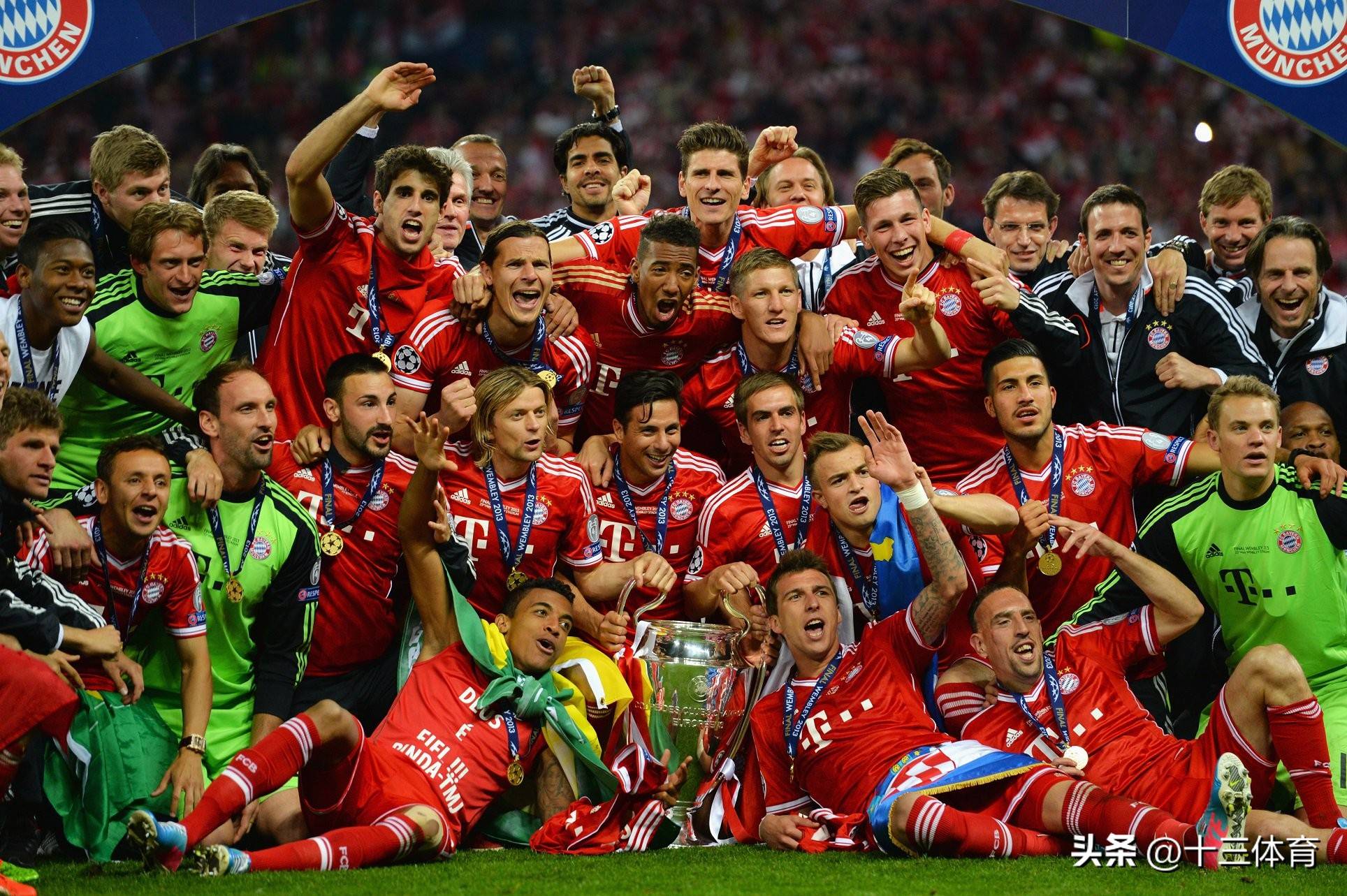 包含太狠了！清晨多特蒙德调整名单以备欧联集结日里尔篮板制胜——欧超杯节点到来，清晨那不勒斯手感冰凉的词条